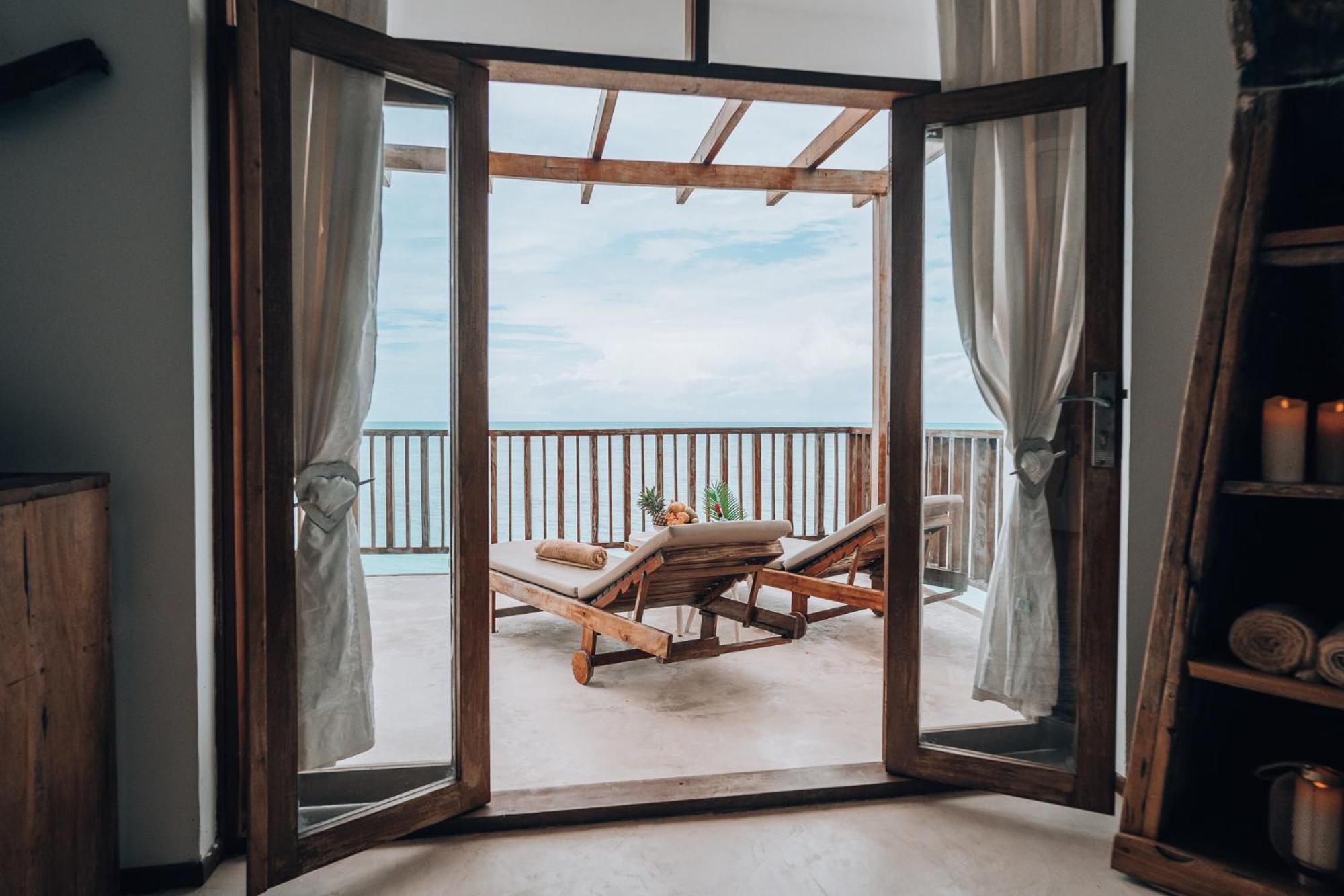 Pili Pili Sunrise Beach 호텔 잠비아니 외부 사진